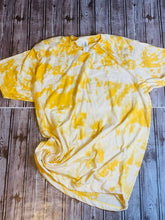 Load image into Gallery viewer, Yellow and White Reverse Tie Dye T-shirt